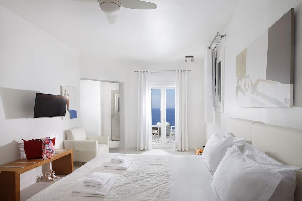 Selana Suites Chrisopigi  Exterior photo